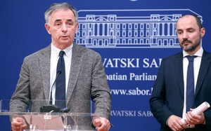 Small pupovac