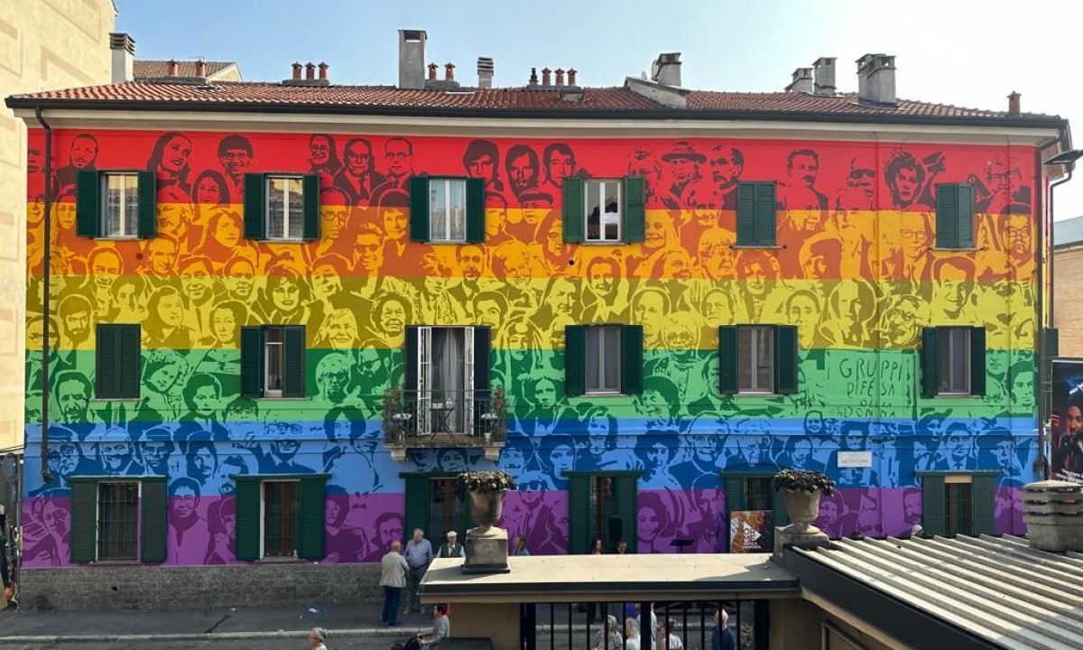 Large mural ljudskih prava