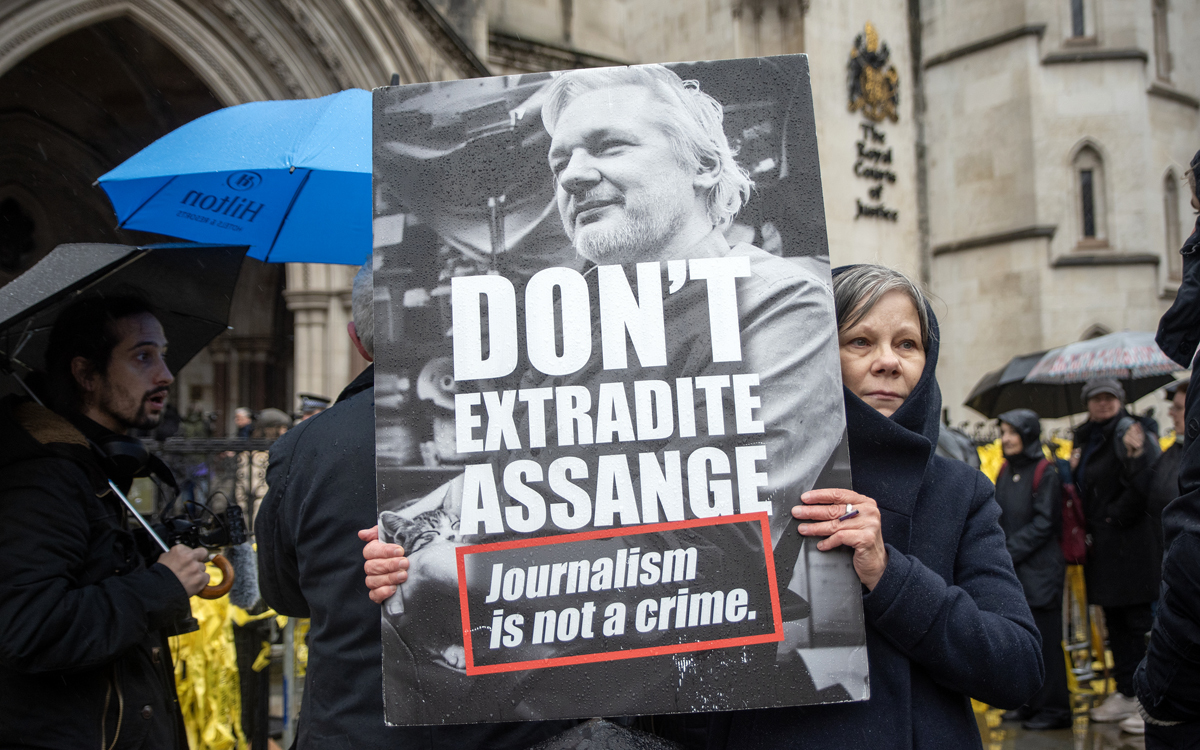 Large assange