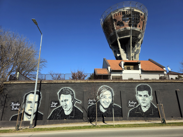 Mural "Veliki ispod zvijezda" - vukovarski grafiti mržnje (Foto: Dušan Velimirović)
