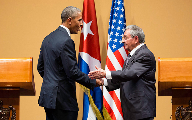 Obama i Raúl Castro na zajedničkoj press konferenciji 2015. (Foto: Chuck Kennedy)