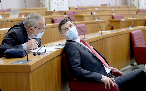 Zvane Brumnić i Nikša Vukas, dvojica od četvero izbačenih SDP-ovih zastupnika (Foto: Patrik Macek/PIXSELL)